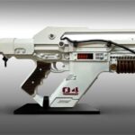 Alien: Romulus Model Life-Size Replica Pulse Rifle 71 cm