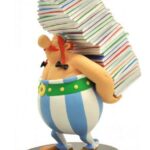 ASTERIX OBELIX PILE OF COMICS COLLECTIBLE FIGURE