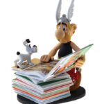 ASTERIX PILE OF COMICS 2ND EDITION STATUE