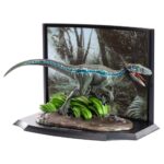 JURASSIC PARK VELOCIRAPTOR BLUE DIORAMA