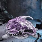 DRAGON FIGURE TRIPLE MOON TREASURE