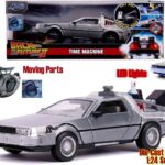 BTTF II DELOREAN DIE CAST 1:24 W LIGHTS