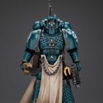 Warhammer The Horus Heresy Action Figure Alpha Legion Praetor with Power Sword 13 cm