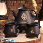 HARRY POTTER - Teapot - with Hogwarts cauldrons set*
