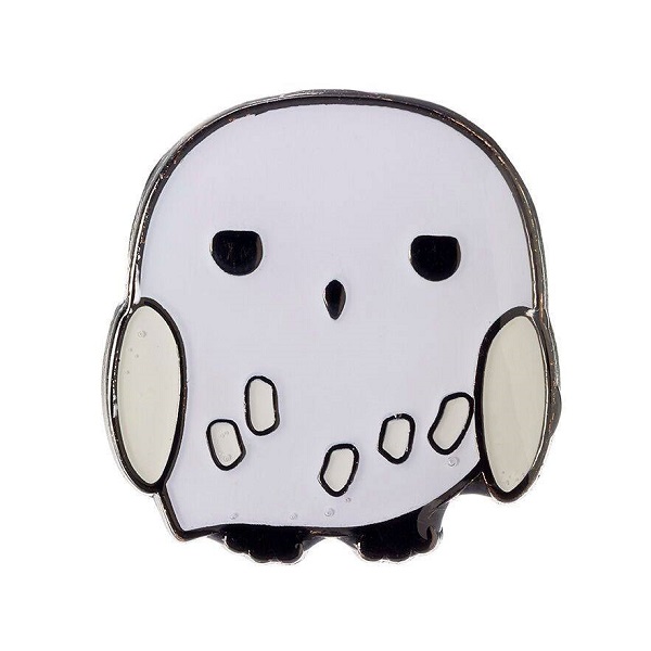 CAR00083 -- 000 (12769) HARRY POTTER - EDVIGE / HEDWIG CHIBI / KAWAII - SPILLETTA A PERNO 20 mm - PIN BADGE In Metallo Laccato - immagine 1