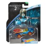 Hot Wheels - DC Comics SUPERGIRL Injustice 2 Modellino Character Cars Metallo 7cm  MATTEL