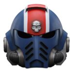 Warhammer 40,000: Space Marine 2 Replica Ultramarines Lieutenant Titus helmet 30 cm