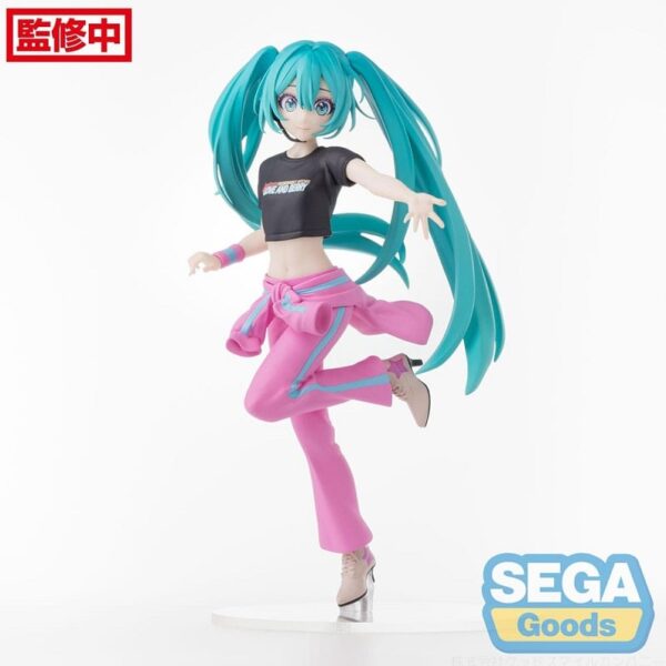 Hatsune Miku Love and Berry Dress Up - Desktop Decorate Collections PVC Figure 17 cm Sega