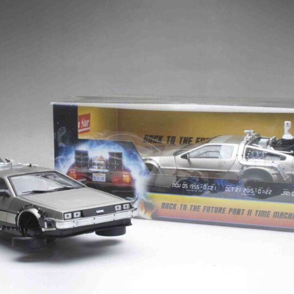 BTTF 2 DE LOREAN DIE-CAST 1:18 SCALE MOD