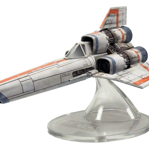 Battlestar Galactica Action Figure with Vehicle Colonial Viper Mk & Lieutenant Boomer