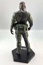 Metal Gear Solid: Snake Eater PVC Figure Naked Snake 20 cm - immagine 5