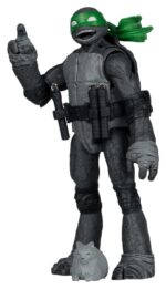 Teenage Mutant Ninja Turtles Page Punchers Action Figure Michelangelo (Black White & Green) (Red Platinum Edition) 13 cm