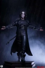 THE CROW 1:3 SCALE STATUE - immagine 2