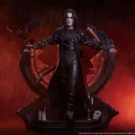 THE CROW 1:3 SCALE STATUE DELUXE EDITION