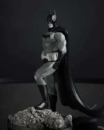 DC DIRECT BATMAN BLACK & WHITE BY BJORN BARENDS STATUE