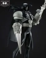 BATMAN BLACK & WHITE AZRAEL BY JOE QUESADA RESIN STATUE - immagine 4