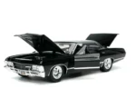 SUPERNATURAL - 1967 CHEAVY IMPALA WITH DEAN WINCHESTER - 1:24 DIE-CAST MODEL - immagine 7