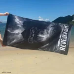 MOTU DARK CASTLE GRAYSKULL BEACH TOWEL - immagine 3