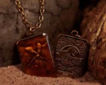 Jurassic Park - Limited Edition Unisex Amber Necklace - immagine 7
