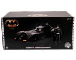 Batman 1989 - Amored Batmobile With Batman - 1:24 Die-Cast Model Limted Edition - immagine 7