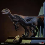 JURASSIC PARK RAPTORS AT THE KITCHEN DOOR 1/10 STATUE - immagine 3