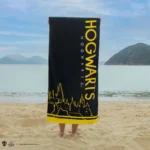 HP HOGWARTS BEACH TOWEL - immagine 6