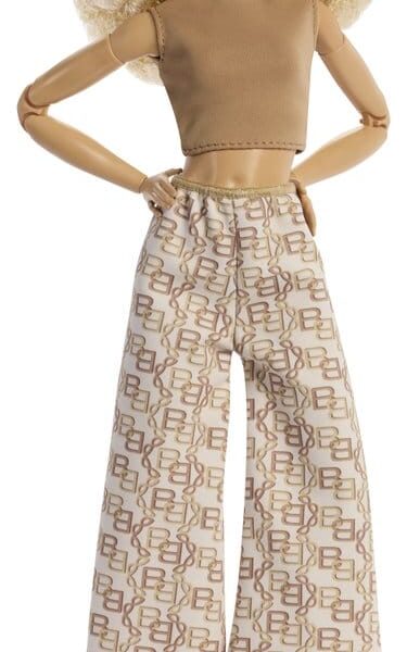 Barbie Signature Doll Barbie Basics: Model 07