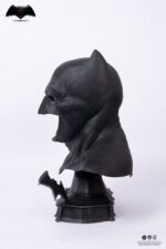Justice League: Batman v Superman: Dawn of Justice Replica 1/1 Batman Cowl 51 cm - immagine 3