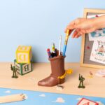 Disney Pixar Toy Story Pen Holder with Stationery Set Woody's Boot 16 cm - immagine 4