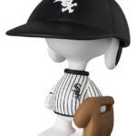 MLB × Peanuts UDF PVC Figure Chicago White Sox Snoopy 7 cm