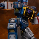 TRANSFORMERS SOUNDWAVE DEMI SCALE 1/20 STATUE