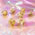 Capybara Dice Set of 7 Sleepie - immagine 6