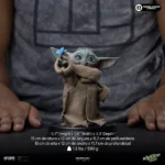 MANDALORIAN & GROGU MOVIE GROGU BUTTERFLY WONDER 1/4 LEGACY STATUE - immagine 2