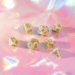 Capybara Dice Set of 7 Sleepie - immagine 4