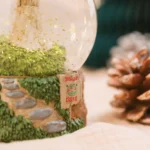 SHREK DREAMWORKS SNOWGLOBE - immagine 2