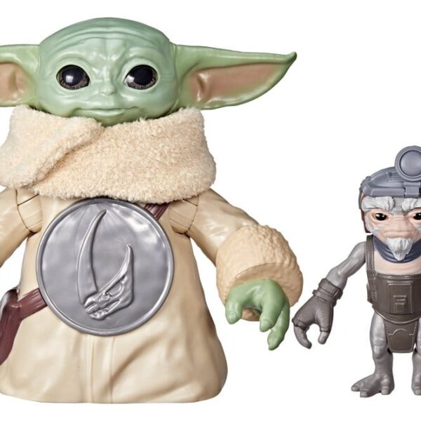 Star Wars: The Mandalorian & Grogu Electronic Action Figure Huggin' Grogu & Anzellan 17 cm