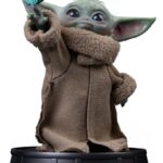 The Mandalorian & Grogu Grogu Collection Statue Grogu Butterfly Wonder
