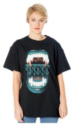 The Lost Boys T-Shirt Vintage Hanging