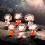 PEANUTS SNOOPY WORLDS BEYOND URDU BLINDBALL BLIND BOX (8)