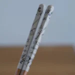 KIKI DELIVERY BROWN SKETCHES CHOPSTICKS - immagine 2