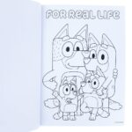 Bluey Colouring Book A4 & Sticker Set - immagine 5