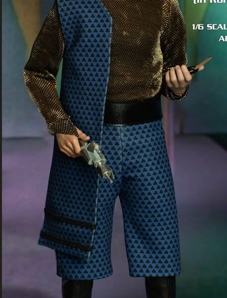Star Trek: The Original Series Action Figure 1/6 Captain James T. Kirk (Romulan Disguise) 29 cm