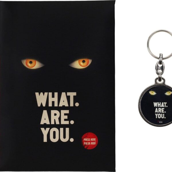 It: Welcome to Derry Light Up Notebook & Metal Keychain Gift Set 21 cm