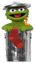 Sesame Street SuperSize Vinyl Figure Oscar The Grouch - immagine 2
