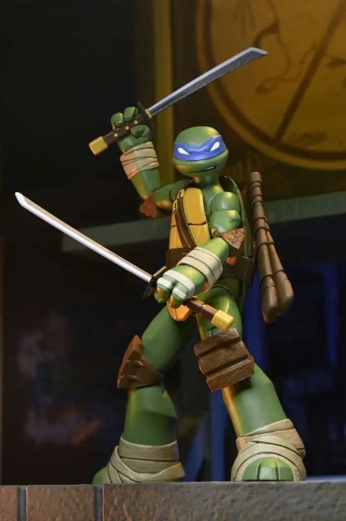 110867__3055487326 TMNT 2012 CARTOON LEONARDO ULTIMATE AF - immagine 1