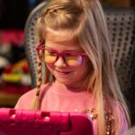Numskull eSports Glasses Kids Pink Blue Light Blocking - immagine 2