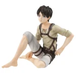ATTACK ON TITAN PALM SIZE EREN YEAGER G.E.M. STATUE