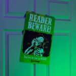 Goosebumps Metal Sign Reader Beware - immagine 2