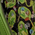 Rick and Morty by Loungefly Sling Bag Pickle Rick - immagine 5
