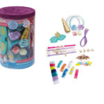 Peperilla - Maxi Barattolone Unicornicon 2 cerchietti, orecchie glitterate, extension arcobaleno, corno, bracialetti, perline e accessorimisura barattolone diam. 17 H 26 cm